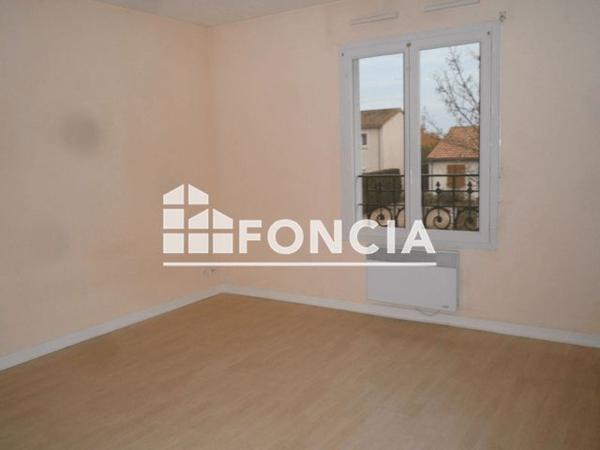 Location Studio 20.03 m² - 15 RUE DES METIVES Jaunay Clan 86130