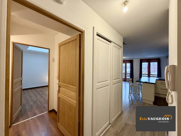 Coulommiers (77120) Appart F3 - 85 m² - Coulommiers gare + box