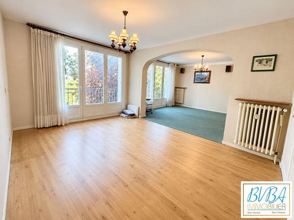 Appartement familial - Beaux volumes - Parking - 2 caves - Proche gare , Nantes
