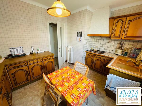 Appartement familial - Beaux volumes - Parking - 2 caves - Proche gare , Nantes