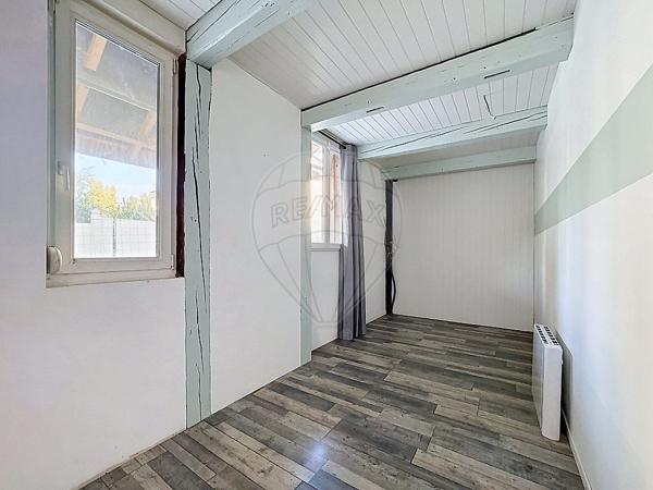 Maison 5 chambre(s) à vendre - Étupes, Doubs - 25