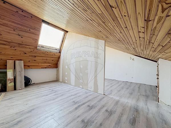 Maison 5 chambre(s) à vendre - Étupes, Doubs - 25