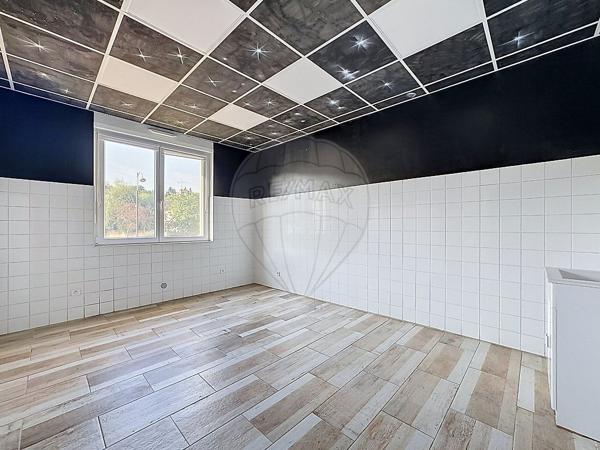 Maison 5 chambre(s) à vendre - Étupes, Doubs - 25