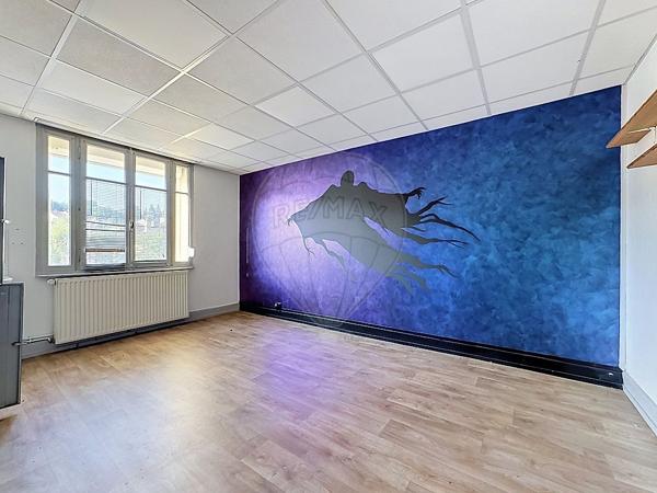 Maison 5 chambre(s) à vendre - Étupes, Doubs - 25