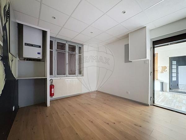 Maison 5 chambre(s) à vendre - Étupes, Doubs - 25