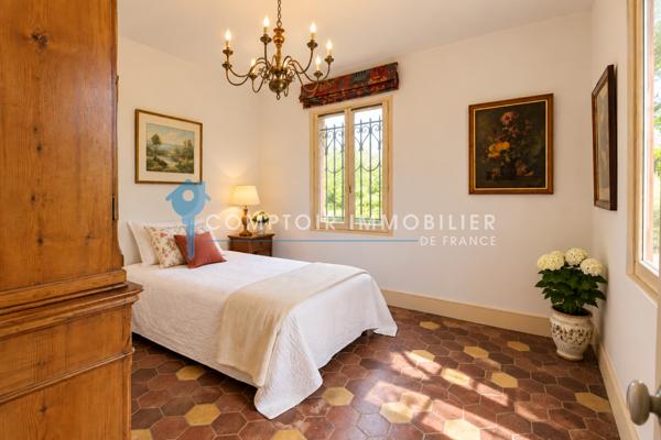 Maison 7 pièce(s) 5 chambre(s) 175 m²