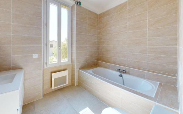 Maison à vendre    5 pièces •  La Farlède