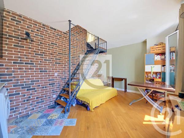 Appartement Studio à vendre  1 pièce - 29,88 m 2   IVRY SUR SEINE  - 94