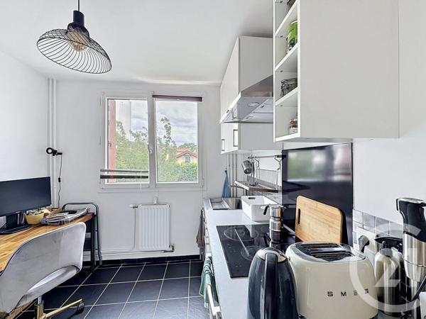 Appartement Studio à vendre  1 pièce - 29,88 m 2   IVRY SUR SEINE  - 94