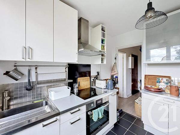 Appartement Studio à vendre  1 pièce - 29,88 m 2   IVRY SUR SEINE  - 94