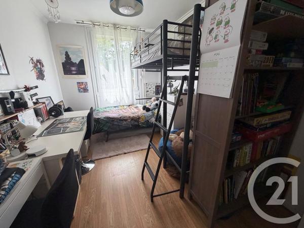 Appartement F4 à vendre  4 pièces - 81,11 m 2   CERGY  - 95