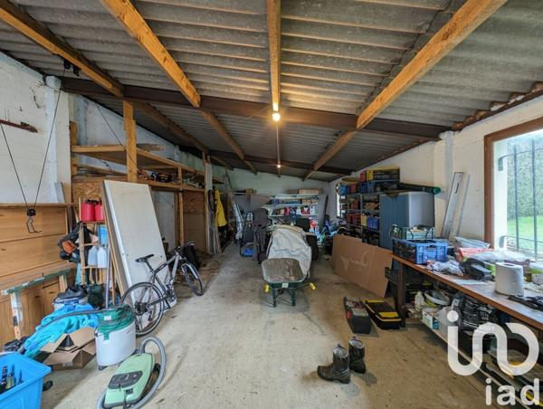 Maison traditionnelle 7 pièces de 140 m² à Mulsanne (72230)