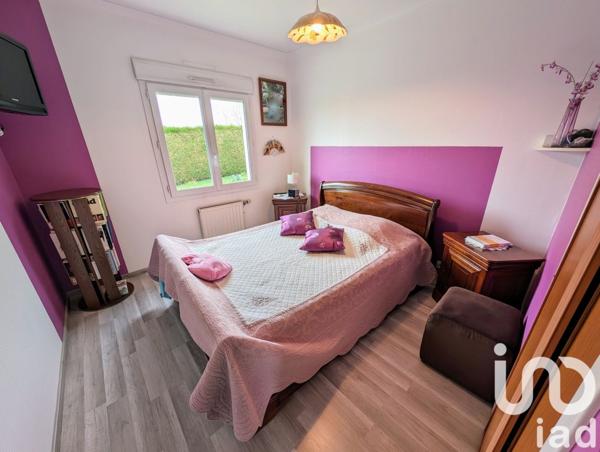 Maison traditionnelle 7 pièces de 140 m² à Mulsanne (72230)