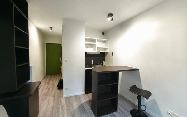 Appartement à vendre    2 pièces • 18 m2 Nîmes