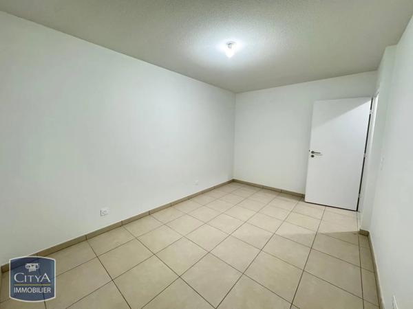 Appartement à louer 3 pièces 61.8m² Lons (64140)