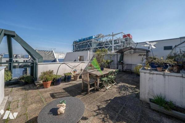 Rue Rambuteau - Sainte Avoye - Marais - Duplex avec Terrasses et Studio