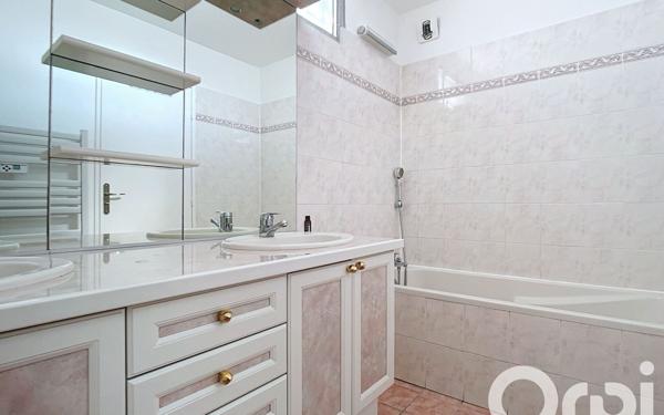 Appartement à louer    3 pièces • 76,63 m2 Charenton-le-Pont