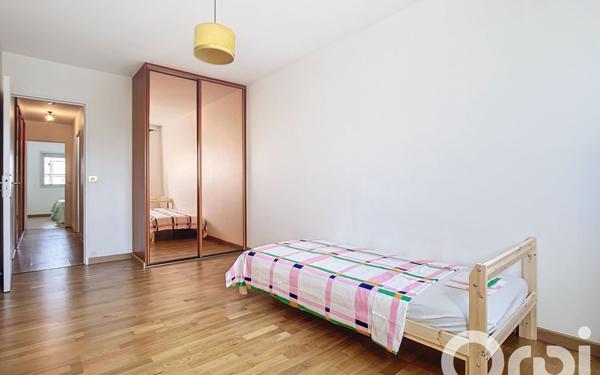 Appartement à louer    3 pièces • 76,63 m2 Charenton-le-Pont