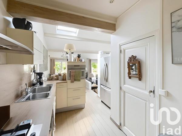 Maison à vendre 6 pièces 166 m² Marnes-la-Coquette