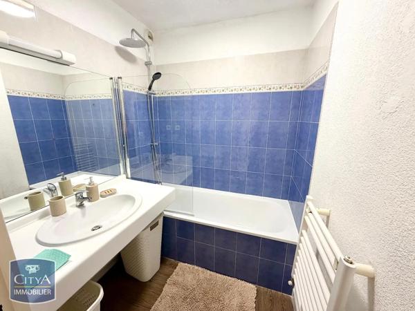 Appartement à louer 2 pièces 48.31m² Nîmes (30900)