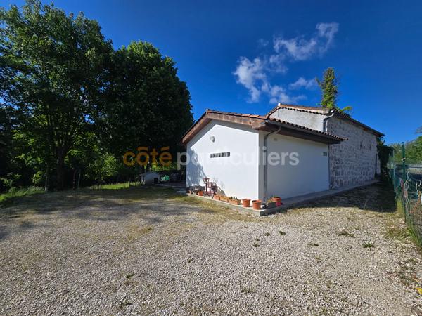Vente
                Maison57 m² - 2 Pièces -
                    PONT DU CASSE (47480)