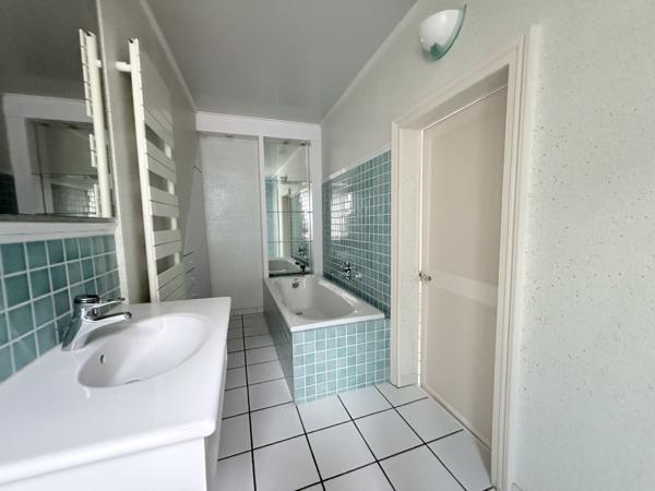 Bel appartement T3 de 95 m2 au coeur historique de Bourges