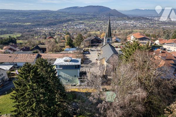 Villa Marianne – Élégance italienne et panorama d’exception à Lucinges