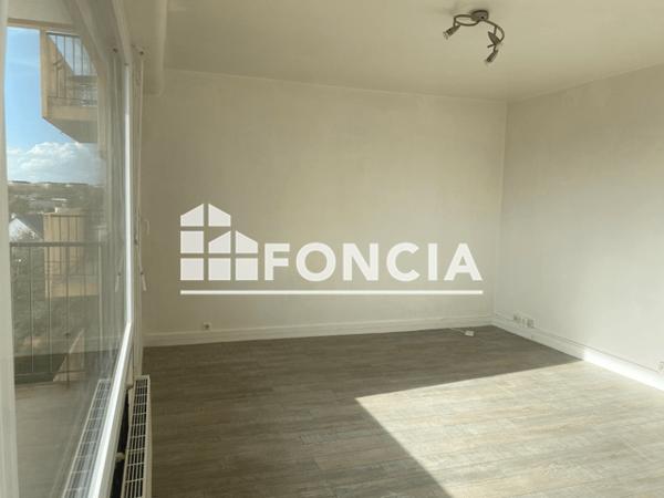 Location Studio 29.05 m² - SAINT MESMIN Saint Pryve Saint Mesmin 45750