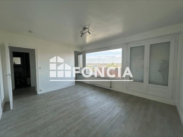 Location Studio 29.05 m² - SAINT MESMIN Saint Pryve Saint Mesmin 45750