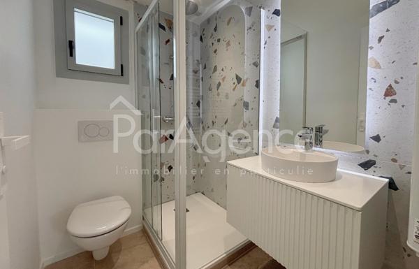 Maison rénovée avec piscine - 250 m Plage