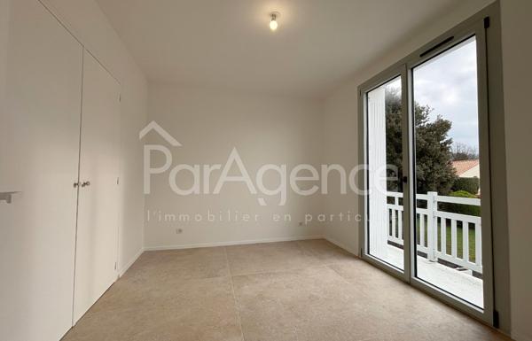 Maison rénovée avec piscine - 250 m Plage