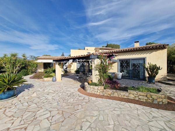 Maison 5 pièce(s) 4 chambre(s) 196 m²