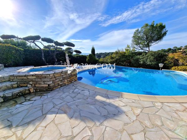 Maison 5 pièce(s) 4 chambre(s) 196 m²