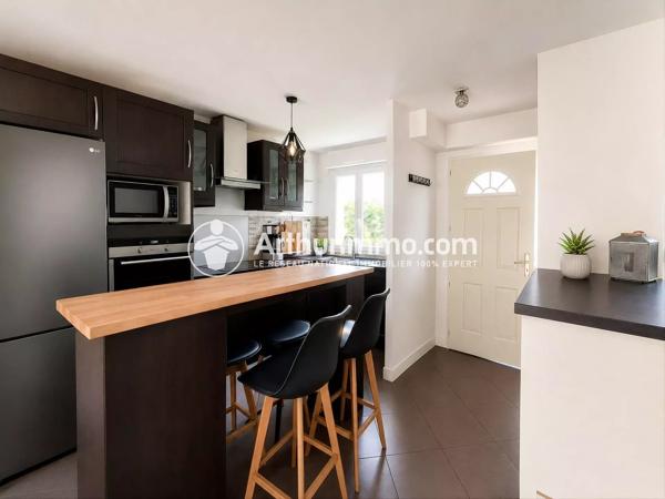 Location                                                      Maison
                        
                     5 pièces                      77 m2                     à Corbeil-Essonnes