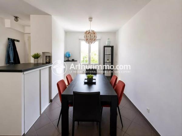 Location                                                      Maison
                        
                     5 pièces                      77 m2                     à Corbeil-Essonnes