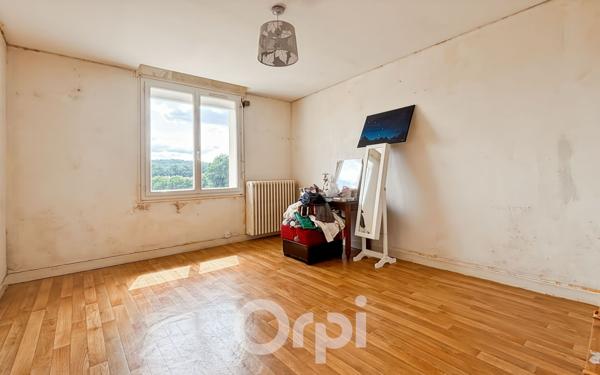 Maison à vendre    3 pièces • 84 m2 La Jonchère-Saint-Maurice