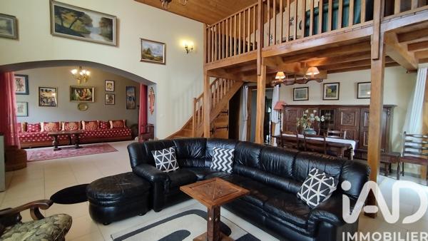 Maison à vendre 9 pièces 243 m² Néré