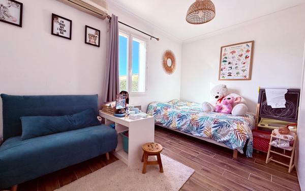 Maison à vendre    5 pièces •  Clarensac