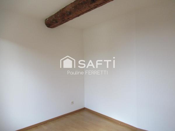 A saisir : 2 appartements (T3/T2) + garage de 100m2