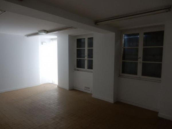 Le Puy en Velay 43000 ténement de deux immeubles avec cour possibilité minimum 6 logements