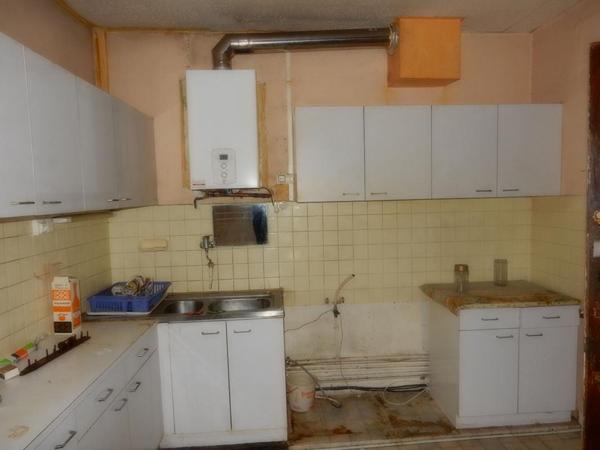 Le Puy en Velay 43000 ténement de deux immeubles avec cour possibilité minimum 6 logements