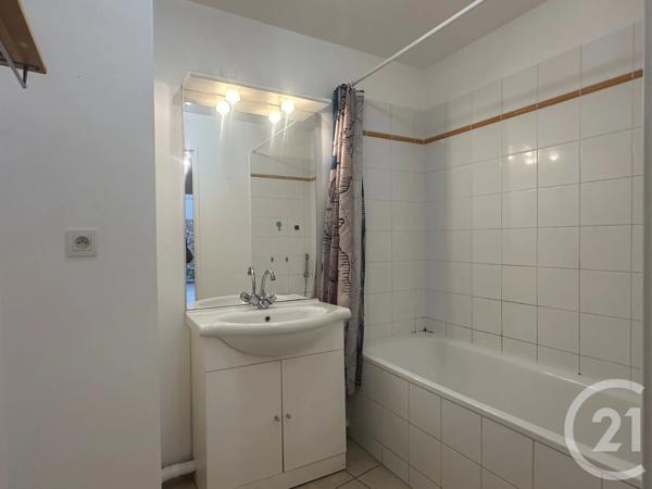 Appartement F2 à vendre  2 pièces - 49,80 m 2   LA FERTE GAUCHER  - 77
