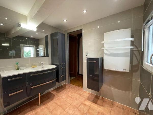 A ACHETER EN CAMPAGNE D'AUTHON DU PERCHE

Une ancienne grange réhabilitée en maison d'habitat...