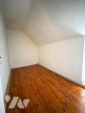 A ACHETER EN CAMPAGNE D'AUTHON DU PERCHE

Une ancienne grange réhabilitée en maison d'habitat...