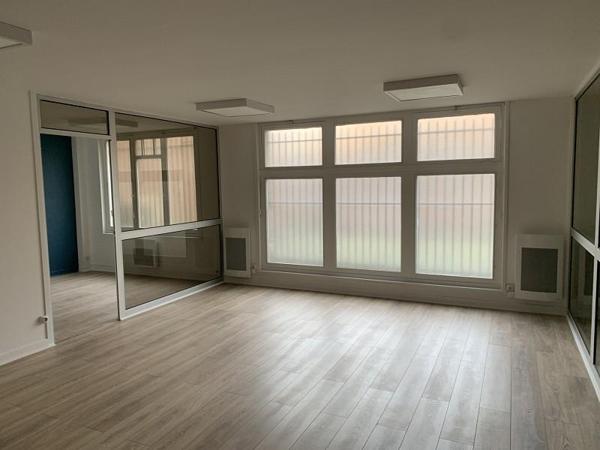 Bureau à Louer à VALENCIENNES 950 €