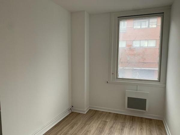 Bureau à Louer à VALENCIENNES 950 €