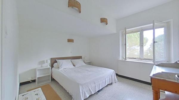 Propriété Ouveillan - 402 m² habitables - Piscine & dépendances