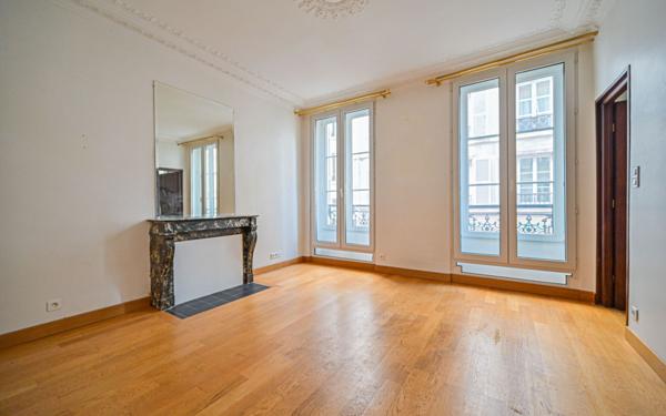 Appartement à vendre    3 pièces • 52,50 m2 Paris 9