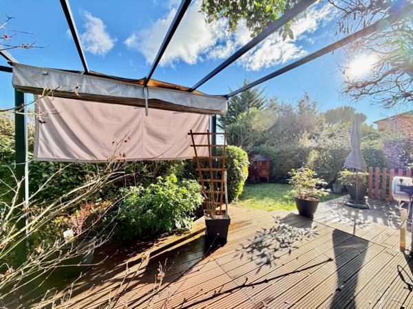 Valbonne – Villa rénovée 4P 98 m² – Résidence avec piscine – Garage