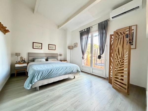 Valbonne – Villa rénovée 4P 98 m² – Résidence avec piscine – Garage